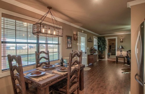 Fredericksburg Cabin | Lone Star Cabin No. 1 - Texas Hill Country