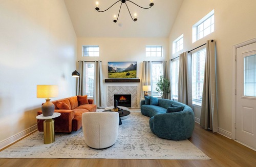 Allen House | Lone Star Escape: Pool & Spa, Putting Green, Games