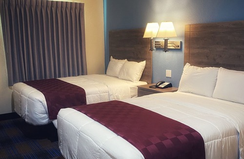 Decatur Hotel | Lone Star Inn