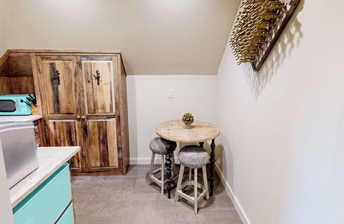 Fredericksburg Condo | 'Lone Star Leisure' Condo w/Hill Country Views
