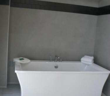 Lone Tree Resort | Lone Tree Golf Club and Hotel