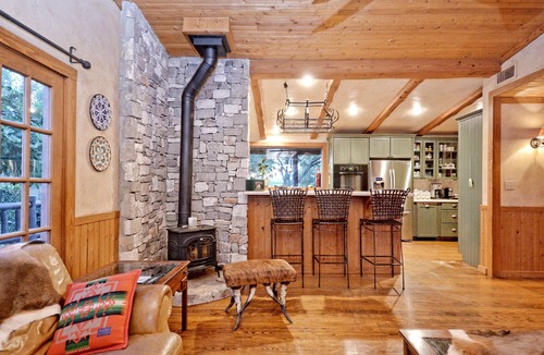 Sutherland Springs House | Lonesome Wind Ranch: A Luxurious South Texas Ranch Estate