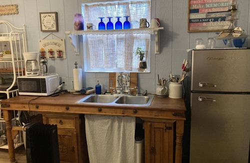 McLennan County Cabin | Lonestar Cabin at Blue Eagle Retreat