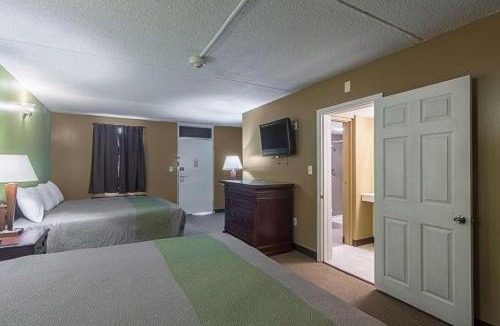 Sherman Hotel | LoneStar Inn and Suites