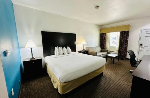 El Campo Hotel | Lonestar Inn