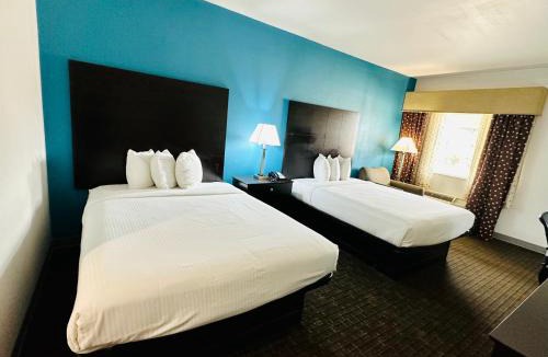 El Campo Hotel | Lonestar Inn