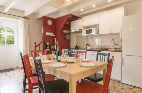 Donges House | Longère Bretonne Rénovée avec Parking et WiFi - FR-1-306-841
