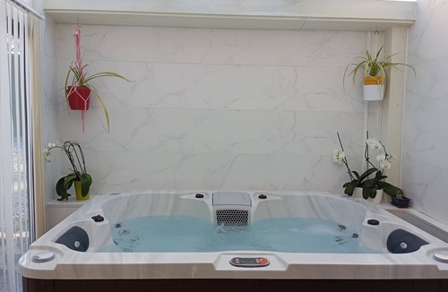 Saint-Tugdual Cottage | Longère center Bretagne