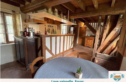 Le Pin Cottage | Longère normande "Les Glacières" - family house 25 mn from the sea - 9 pers