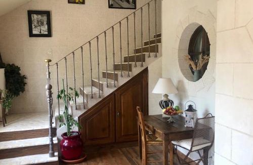 Naveil House | Longère Villariane