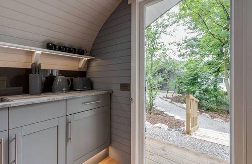 Skipton Cabin | Long Ashes - Pip- sleeps 2