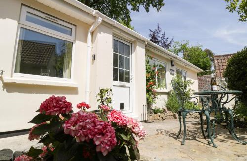 Ditcheat House | Long Batch Cottage