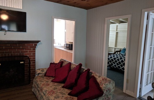 Sebago Cottage | Long Beach Sebago Lake Cottage