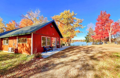 Parkers Prairie Cottage | Long Lake Cabin w/Fire Pit & More! Pet-friendly