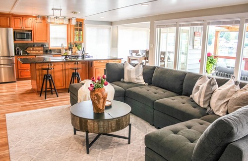 Lacey House | Long Lake Retreat