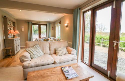 Midhurst House | Long Meadow