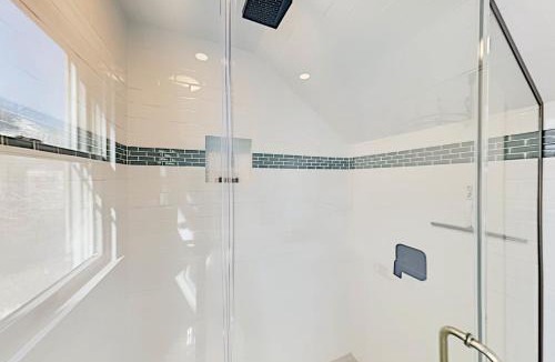 Provincetown Apartment | Long Pier Lodge