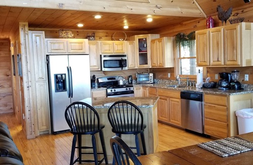 Blue Ridge House | Long Range Views! 3 Fireplaces-Sleeps 20-Blue Ridge-Pool Table/HotTub-Pets OK.