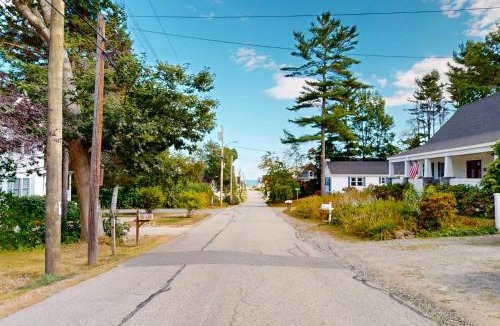York Beach Apartment | Long Sands Escape