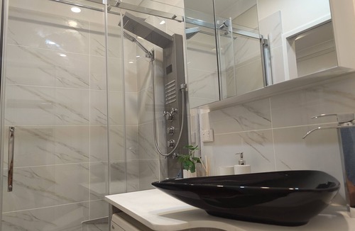 Jamboree Heights Apartment | Long-Short Rent Moden Smart Studio