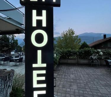 Ausserberg Hotel | Long & Short Stay Hotel Bahnhof Ausserberg