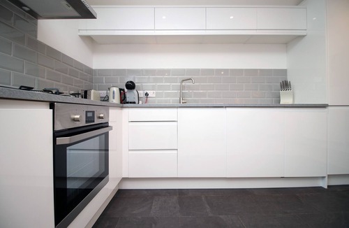 Staple Hill Condo | Long stay offer - Stylish 1 bed flat with parking