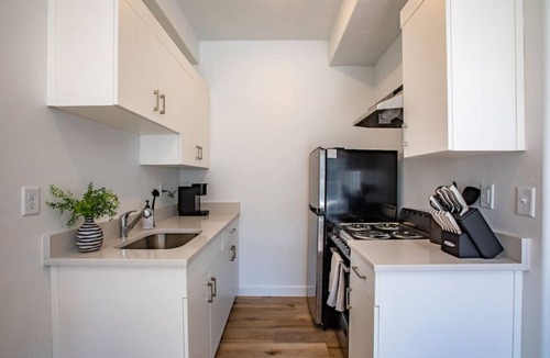 American Fork Condo | Long Stays | Fast Wifi | New Basement Studio