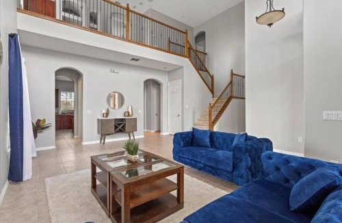 Southeast Orlando House | LONG STAYS! Lakefront - Gated Pool Home
