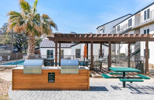 South Lamar Apartment | Long Term 1BR King Suite | Pool, Parking + Gym C