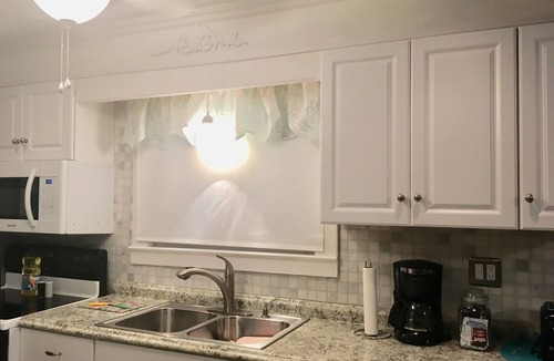Wilson House | LONG TERM Full WATERFRONT HOUSE, Niagara Wine Trail,15 Min.TO Niagara Falls,USA!
