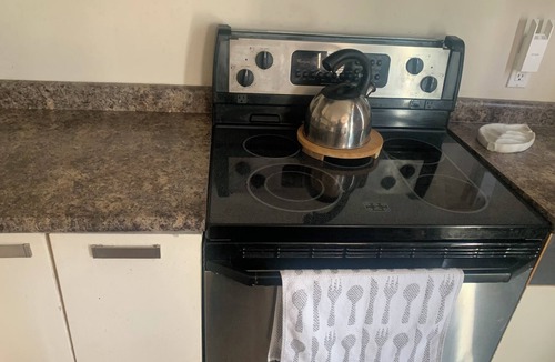 Port Stanley Cottage | Long term only - 2BDR Beachfront Cottage - with Hot Tub, Free WiFi, and Parking