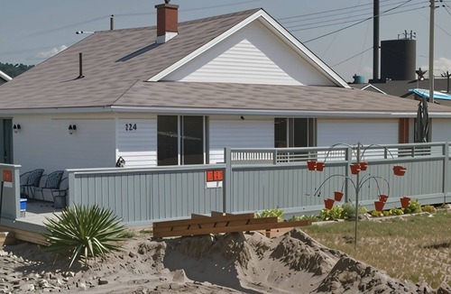 Port Stanley Cottage | Long term only - Charming 4-bedroom beachfront cottage with AC, WiFi, Hot Tub.