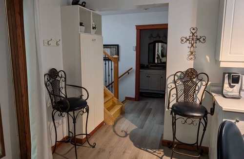 Port Stanley Apartment | Long term only - Cozy Lakefront 2BDR with Hot Tub in the Village