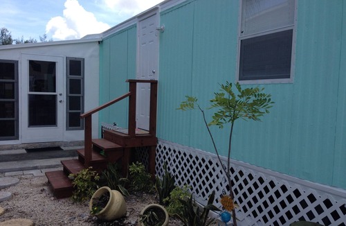 Key Largo Village House | Long term Rental/Ask for Disc! Updated Gem On Canal W/Bay Access & Attractions!