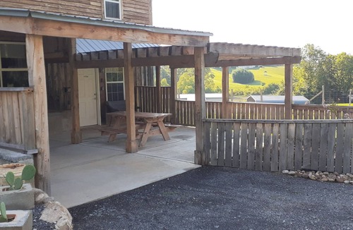 Dandridge Apartment | Long Term Rental: Unfurnished 2 bdrm apt in Dandridge Area 1-12 mo terms avail