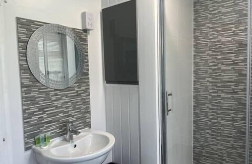 Chalgrove House | *Long Term Stays-Contractors-Relocation-Fast WIFI!