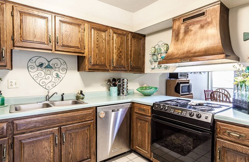 Germantown House | Long-Term Stays - Germantown