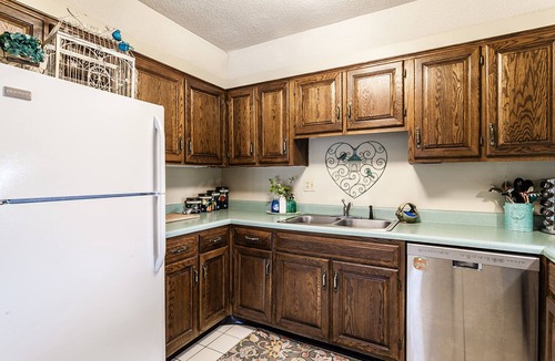 Germantown House | Long-Term Stays - Germantown