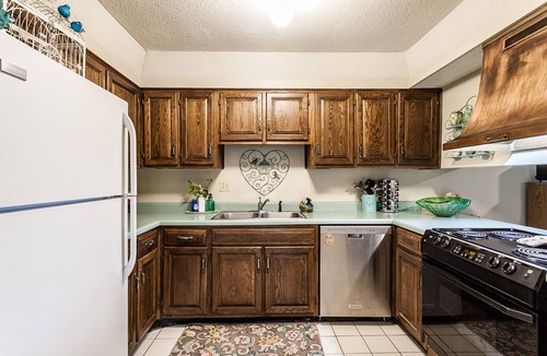 Germantown House | Long-Term Stays - Germantown