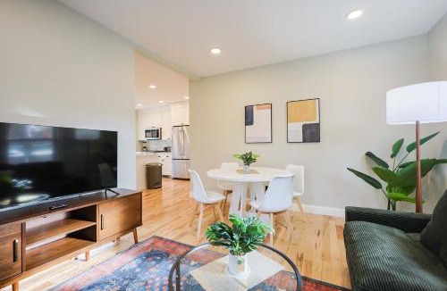 Cleveland Circle Apartment | Long Term Stays Parking Chestnut Hill