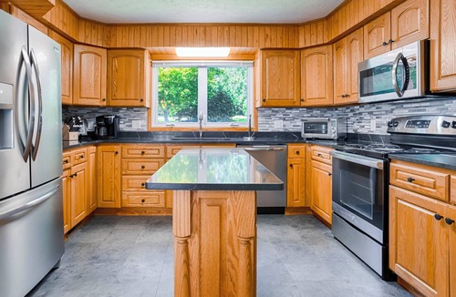 Seneca Falls Cottage | Long View on the Cove: Views! Views! Views!