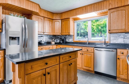 Seneca Falls Cottage | Long View on the Cove: Views! Views! Views!