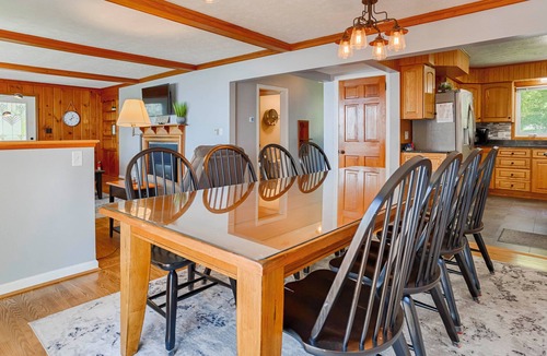 Seneca Falls Cottage | Long View on the Cove: Views! Views! Views!