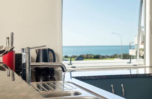 Mount Maunganui Apartment | Longbeach Ocean Paradise