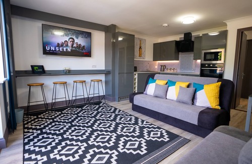 Knaphill Apartment | Longcross Crew Welcome