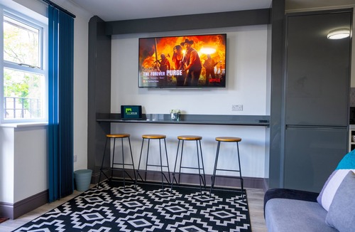 Knaphill Apartment | Longcross Crew Welcome