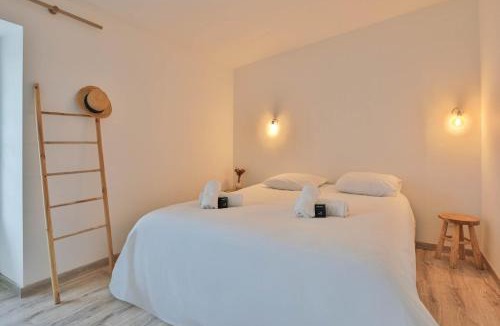 Les Conches House | Longe 17