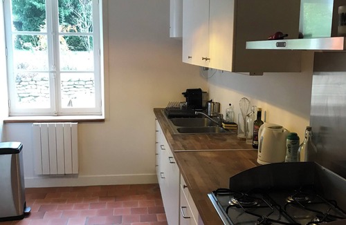 Saint-Cyran-du-Jambot Cottage | LONGERE DE CHARME