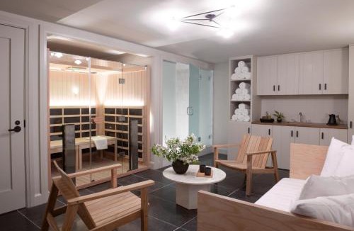 Parkside Hotel | Longfellow Hotel