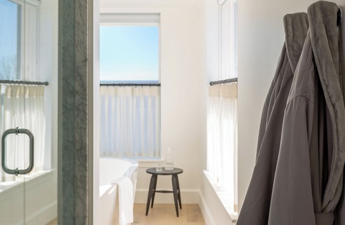 Parkside Hotel | Longfellow Hotel